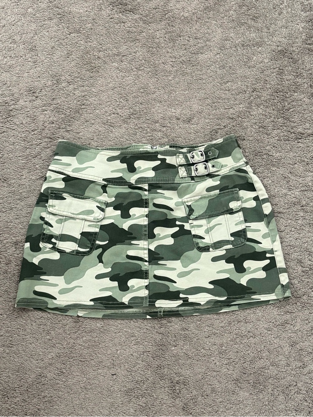 Hollister Green Camo Mini Skirt with Double Buckle Waist